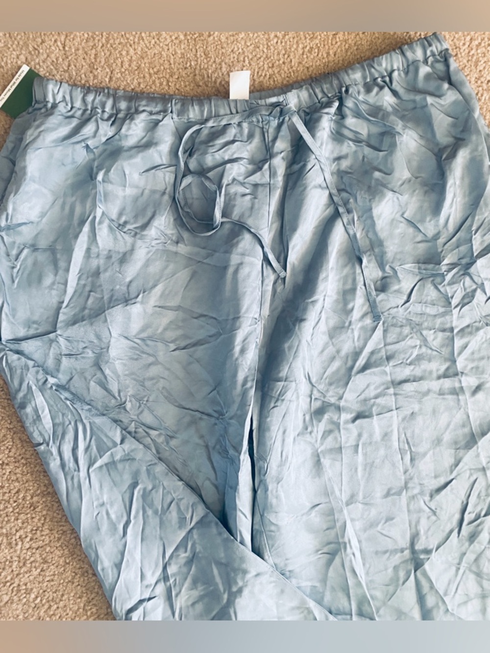 XLARGE.  HALARA DRAWSTRING SATIN LIKE WIDE LEG ADJUSTABLE HEM PANTS - Picture 5 of 8
